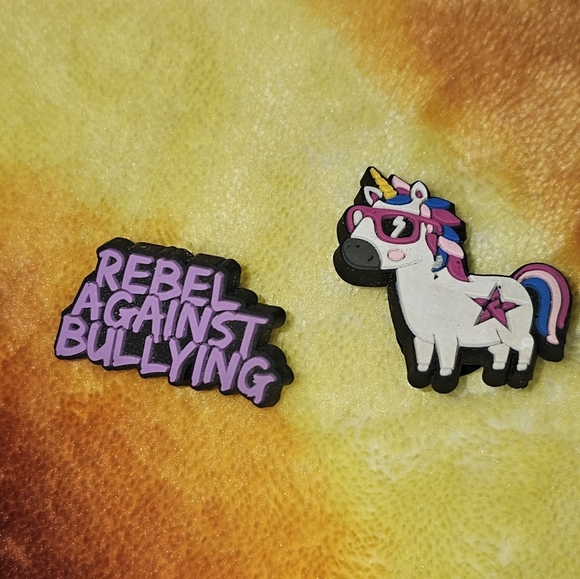 Varsity NCA Crocs (size:M-6/W-8) - Picture 6 of 6